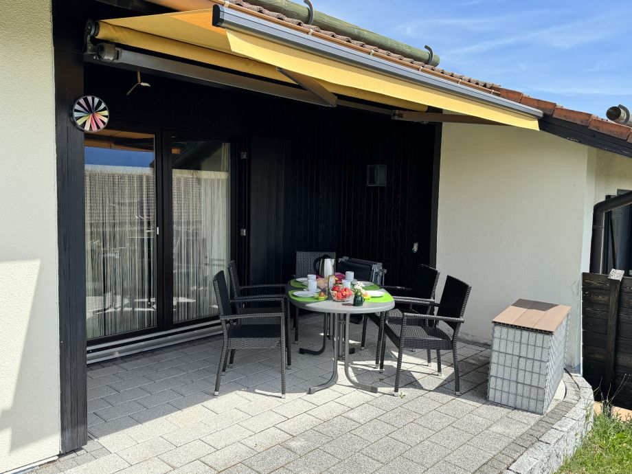 Terrasse mit Markise